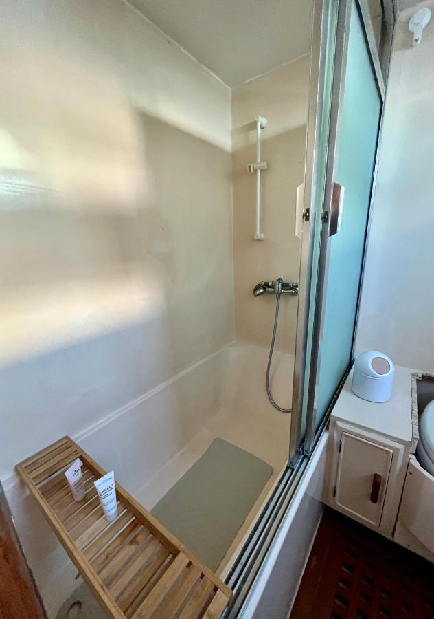 Navi Yacht A Sete, 2 A 8 Couchages, Privatif Hotel Bagian luar foto