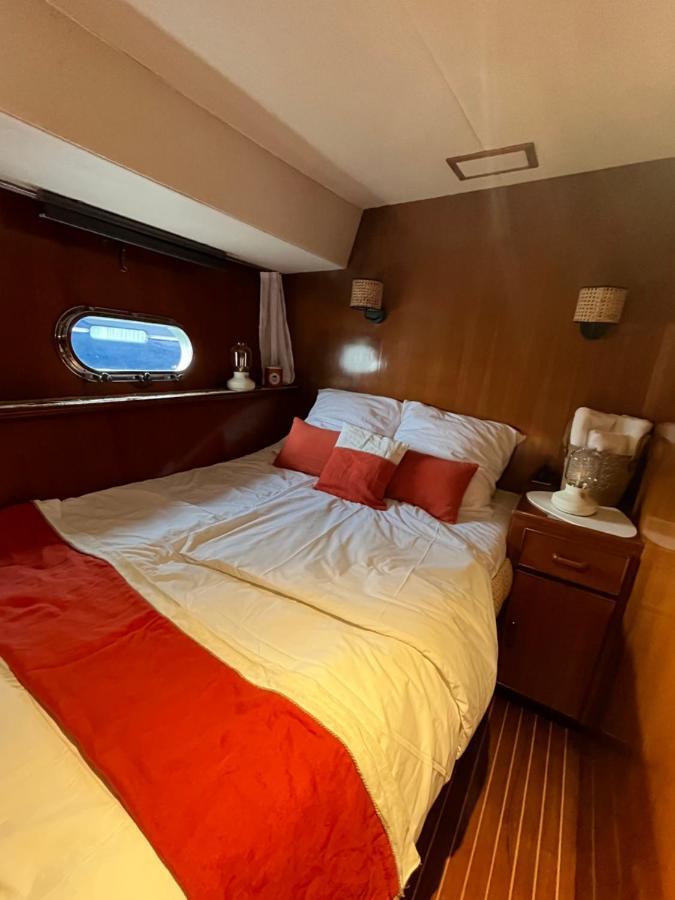 Navi Yacht A Sete, 2 A 8 Couchages, Privatif Hotel Bagian luar foto