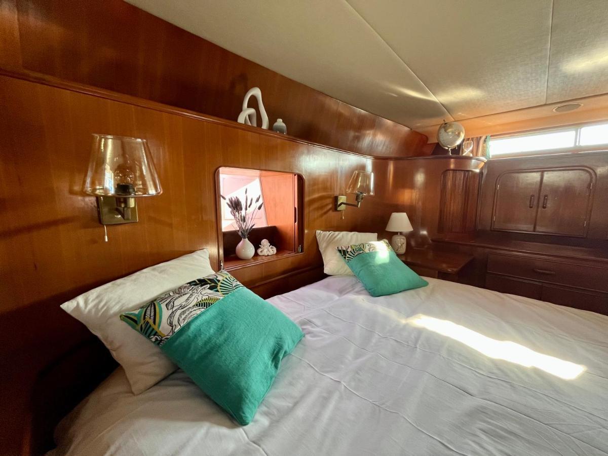 Navi Yacht A Sete, 2 A 8 Couchages, Privatif Hotel Bagian luar foto