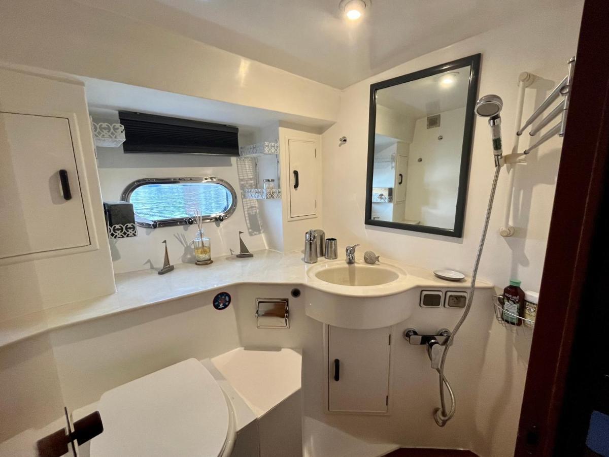 Navi Yacht A Sete, 2 A 8 Couchages, Privatif Hotel Bagian luar foto